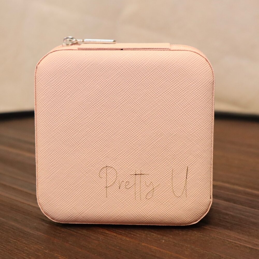Travel Jewelry Case With Zipper Closure Compact Design Pretty U Logo Light Pink